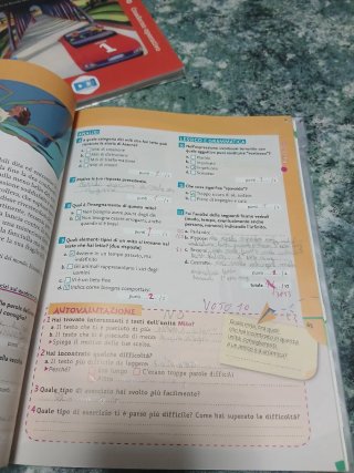 Libri di antologia "Raccontami ancora"- 1°media
