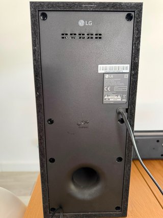 Barra de Sonido LG Negra con Bluetooth