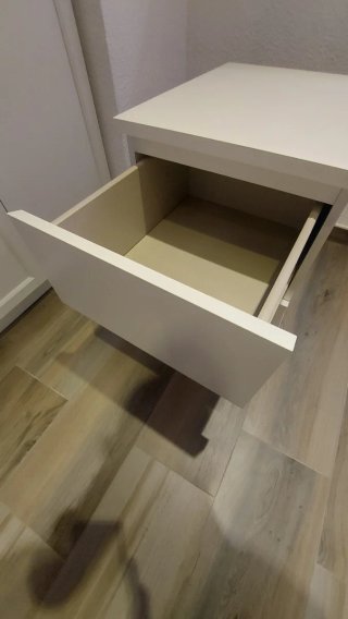 Comodino IKEA MALM bianco