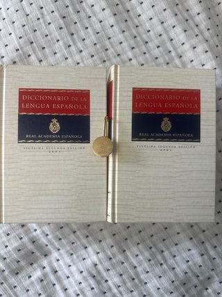 Diccionario de la Lengua Española, Edición 2001.