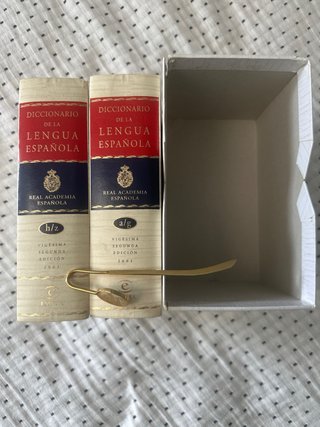Diccionario de la Lengua Española, Edición 2001.
