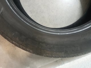 Neumáticos en muy buen estado 205/55-16 ,20€ las 2