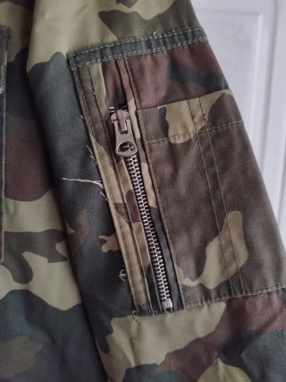 Chaqueta militar camuflaje