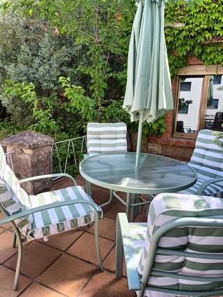 Mesa y 4 Sillas Jardín