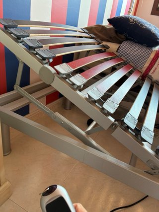 2 Letti articolati elettrici (80x200 ciascuno)