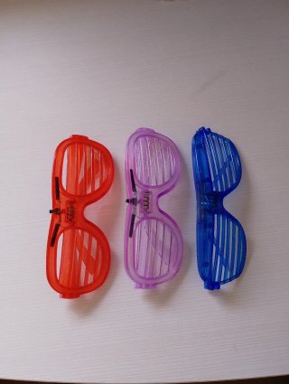 Gafas de fantasía color rosa y turquesa