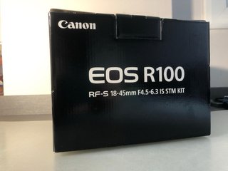 Canon EOS R100 Cámara Digital