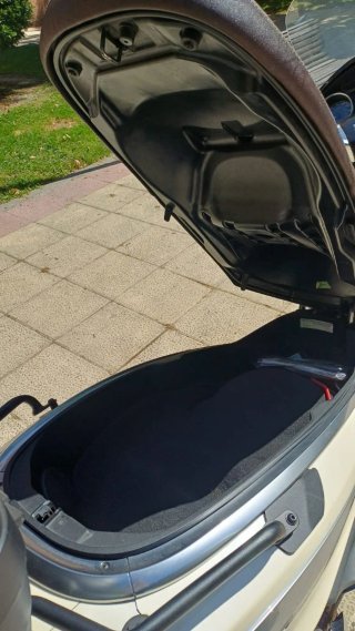 Piaggio X10 500cc Maxi Scooter Beige