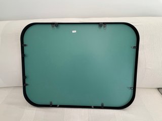 Espejo de pared negro