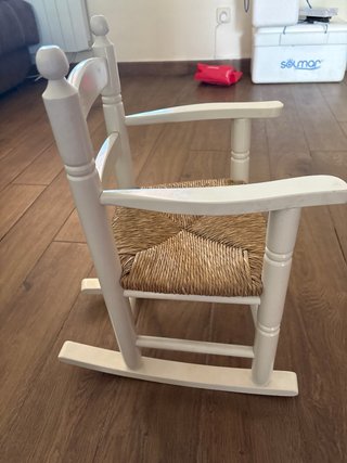 Silla balancín infantil madera y esparto