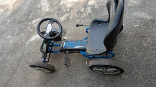 Coche de pedales Batman asiento regulable.