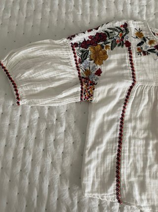 Zara Camisa Blanca Bordada Flores