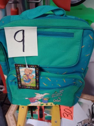 Mochila Niagara Negra y Roja Años 80 hay más