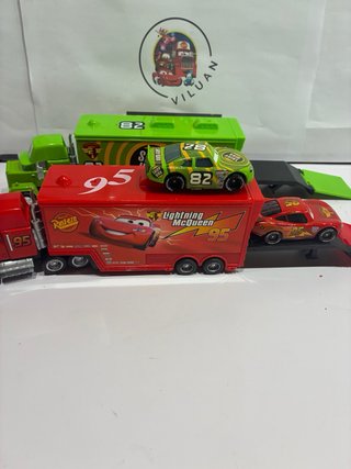 Camiones y coches Cars