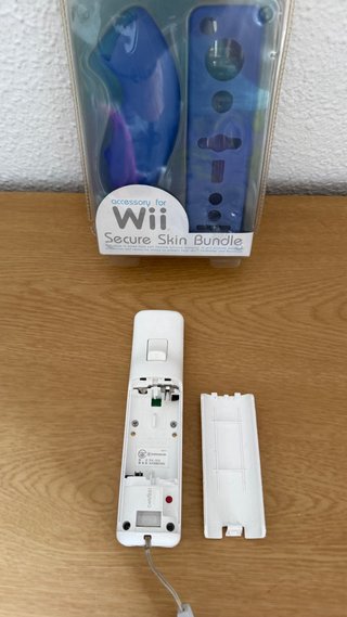 Mando Wii Blanco H Media Magic + Fundas Azules
