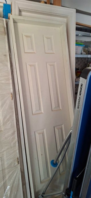 Puertas de madera interiores. De 62,5 y 72,5.
