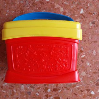 Cubo de piezas Fisher Price