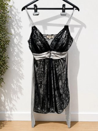 Vestido de fiesta negro y gris