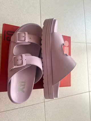 Sandalias XTI Mujer Moradas