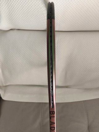 Raqueta Wilson Blade 98 16x19 v8
