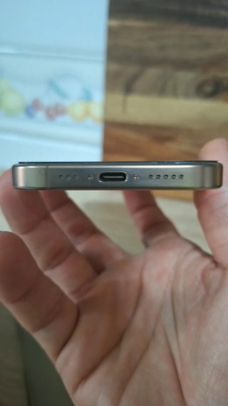 iPhone 16 Pro 256 GB dorado + apple watch SE 1
