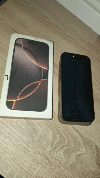 iPhone 16 Pro 256 GB dorado + apple watch SE 1