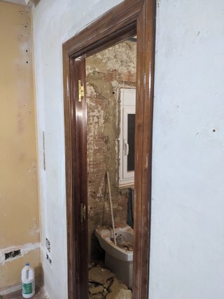 Puerta madera ciega abatible + marco