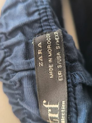 Pantalón azul ancho