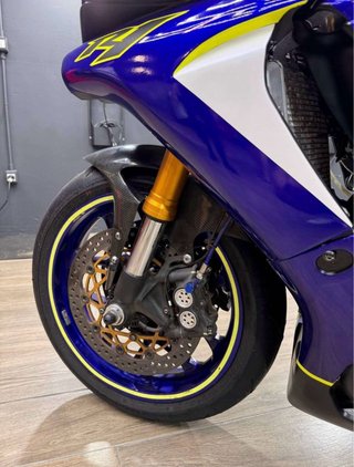 Yamaha YZF R1 - Circuito/Calle