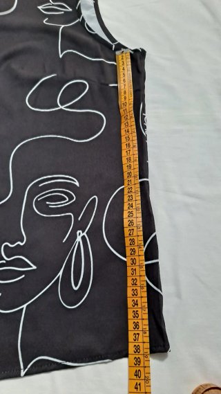 2 Camisetas sin mangas estampadas