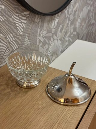 Bombonera Cristal y Metal Plateado