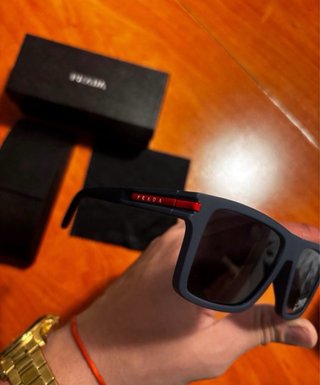Gafas de Sol Prada Azul marino y Rojas