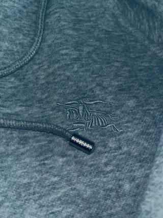 Felpa grigia con zip