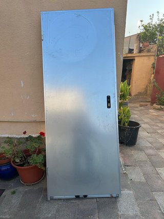 Puerta galvanizada sin estrenar 79x2’03