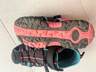 Sandalias niña John Smith