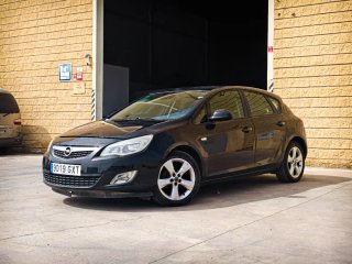 Opel Astra 1.6 año 2010