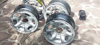 Llantas Nissan Terrano II Originales (4 unidades)