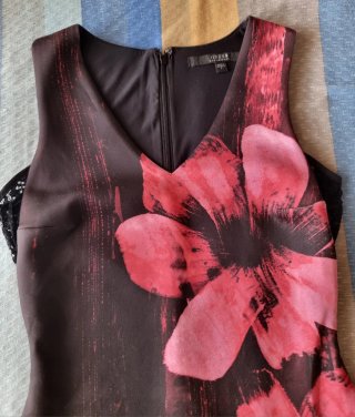 Guess Vestito Floreale Nero/Rosa