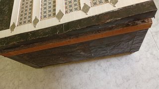 Baúl madera y latón años 50