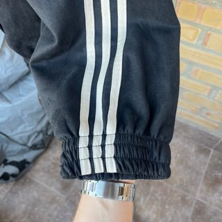 Chaqueta Adidas CNY Negra y Blanca