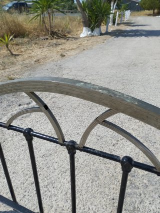 Cama antigua forja bronce
