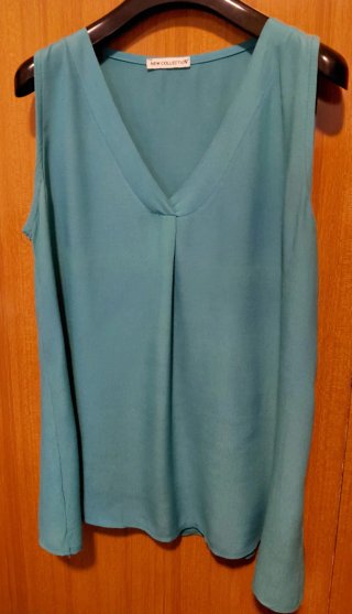 Blusa smanicata verde taglia unica