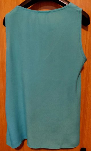 Blusa smanicata verde taglia unica