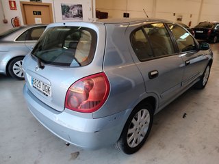 Nissan Almera 2005