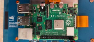 Raspberry Pi 4 (2GB) + Pantalla Waveshare 7 DSI