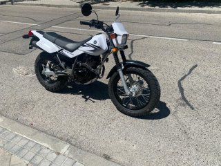 Yamaha TW200