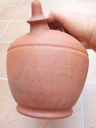 Pareja botijos de barro.
