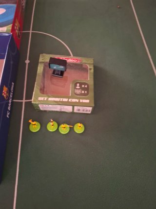 Subbuteo con árbitros VAR