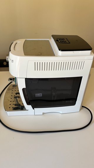 Cafetera Delonghi Magnífica S Blanca