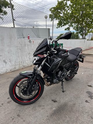 Moto Kawasaki Z650 ABS